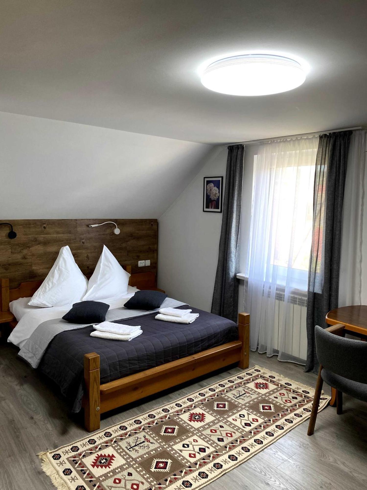 Karpats'Kyi Kalejdoskop Hotel Slavsko Exterior foto